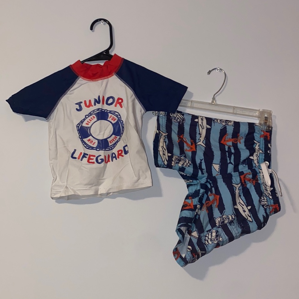 💸3/$30 Boys size 3T Joe Fresh Swim trunks and rash Guard